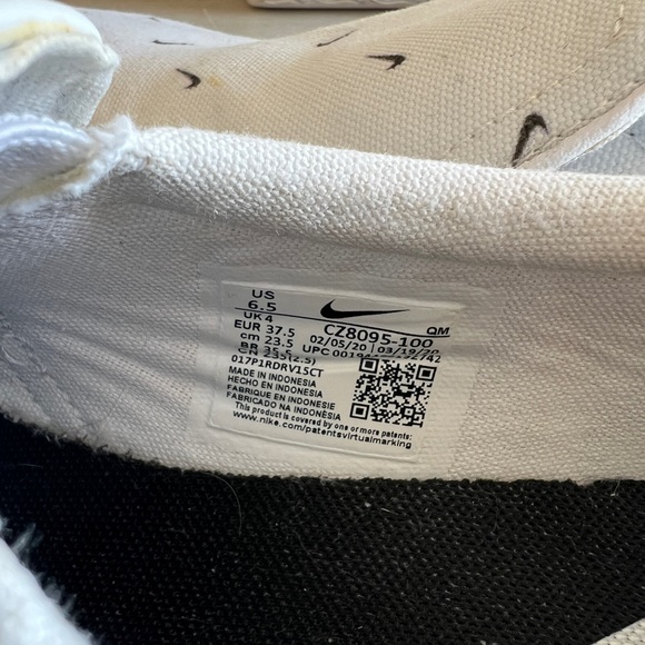 Nike Women’s Court Royale Slip on Shoes Size 6.5. - Picture 5 of 6